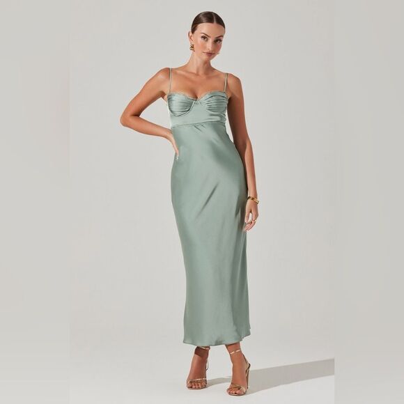 Astr NWT Florianne Satin Maxi Dress in Sage Size XL MSRP $148 - Picture 2 of 7